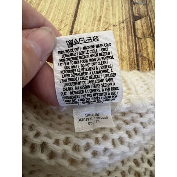 Victoria’s Secret PINK Off-White Acrylic Sweater - Picture 4 of 7